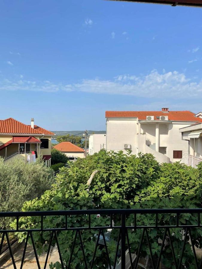 Holiday House Fila Turanj Exterior foto