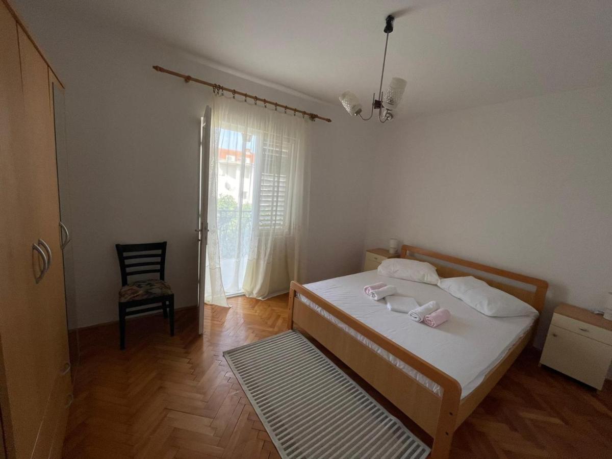 Holiday House Fila Turanj Exterior foto
