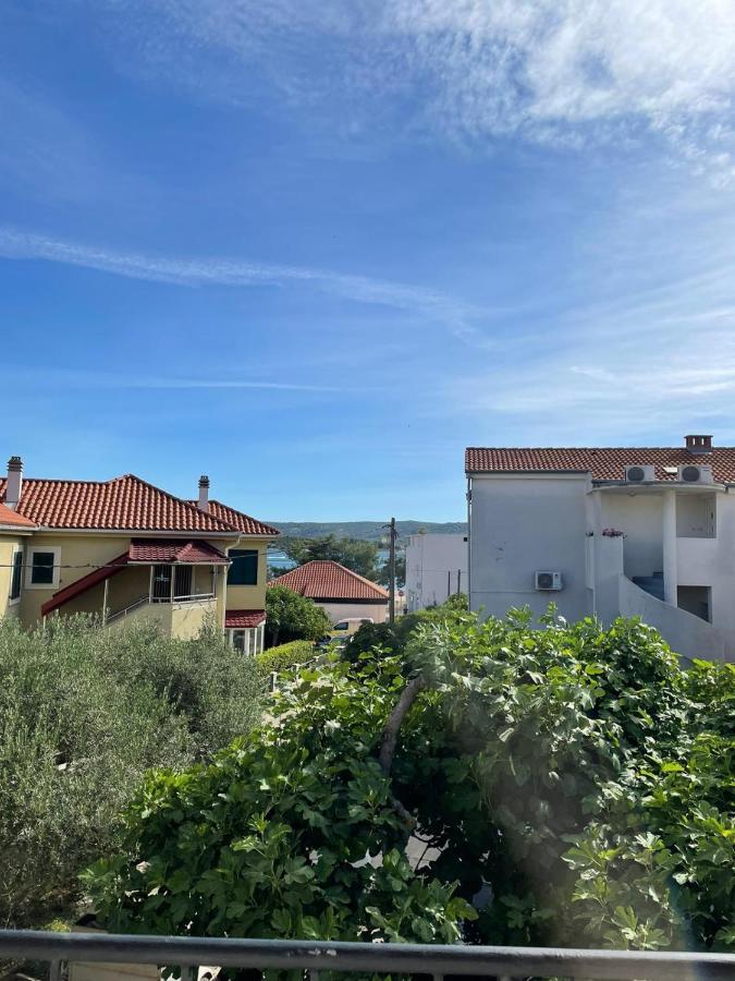 Holiday House Fila Turanj Exterior foto